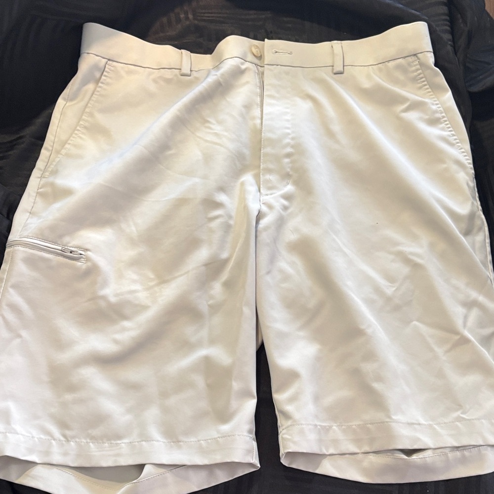 Grand Slam Men's Light Tan Flat Front Shorts